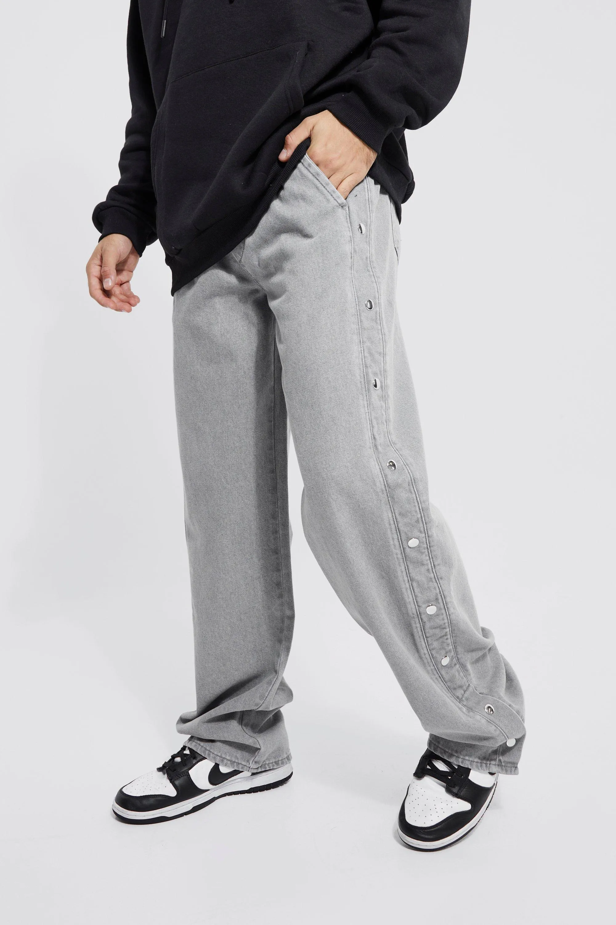 Baggy Fit Jeans With Poppers | boohooMAN UK